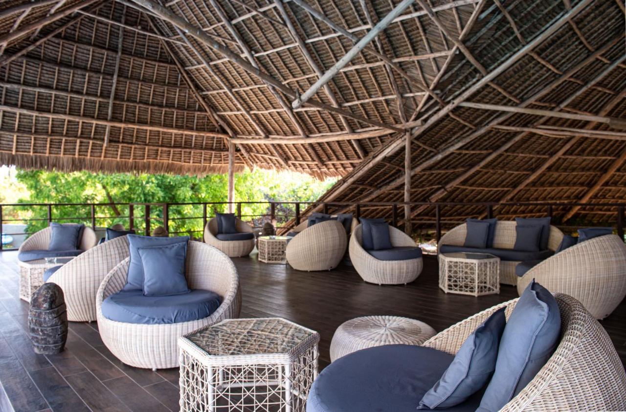Blue Moon Resort Джамбиани Экстерьер фото