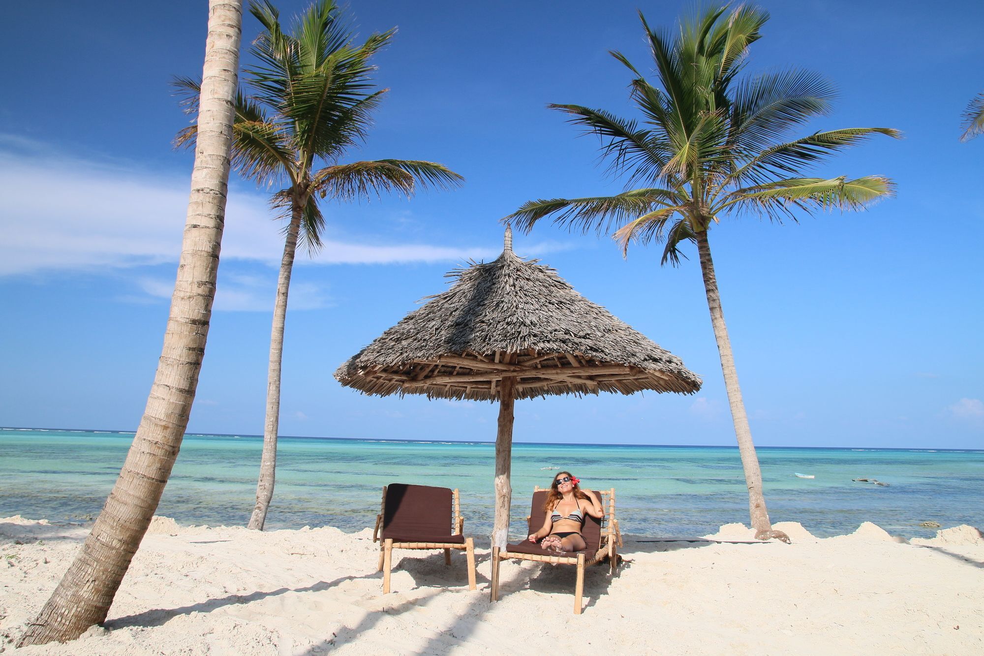 Blue Moon Resort Джамбиани Экстерьер фото
